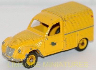 Coffret 50 véhicules pour enfant de petites voitures miniatures - La Poste