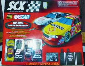 b38-219  scalextric circuit voitures nascar chevrolet 2005 monte carlo et dodge dealers charger dcc 2006 ref 80970