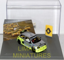 c20 5 universal hobbies renaultclio v6 trophy 2001