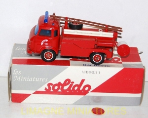 g18 232 solido hachette saviem sg4  pompiers num 1