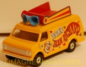 l16 128 corgi chevrolet van pinder