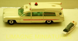 o1 26 dinky toys pontiac superoir criterion ambulance ref 263 1b