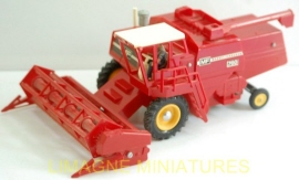 p15 55 britains moissonneuse massey ferguson mf 760