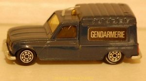 r11 9 norev renault 4l fourgonnette gendarmerie ref 866 (copier)_20160513151644